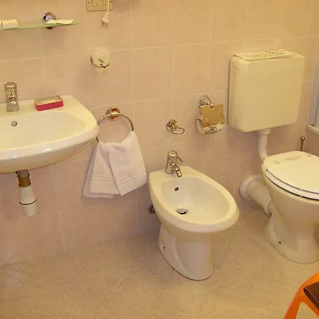 自由酒店 圣雷默