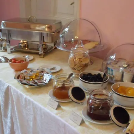 Liberty Отель 2*