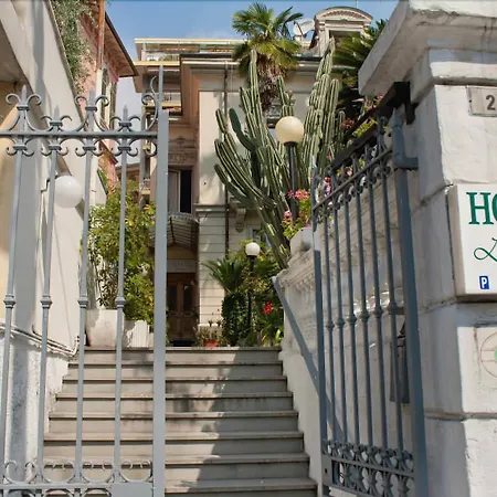 Hotel Liberty 2*